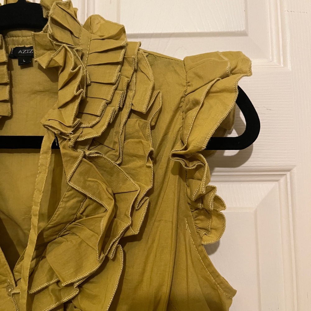 AZIZ Ruffled Top Chartreuse - Picture 3 of 4